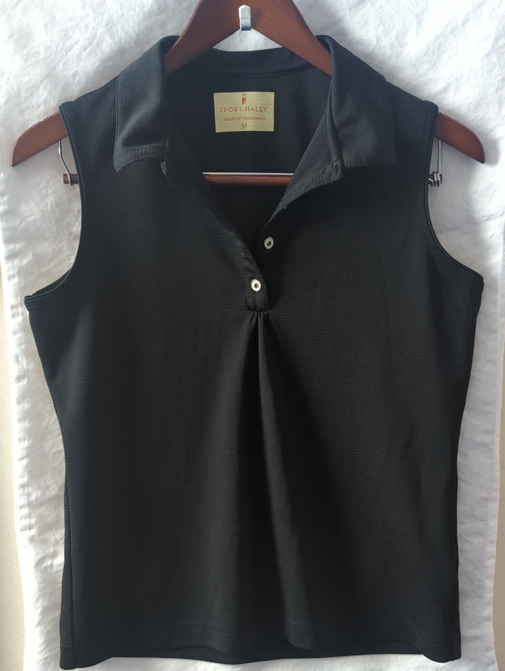 Sport Haley Women's Black Sleeveless Golf Polo Top - Size Medium - Style 10906